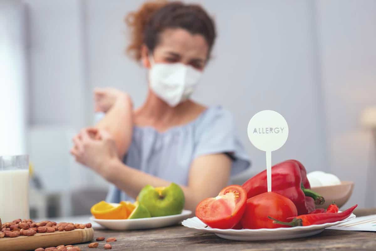 معنی آلرژی (حساسیت) چیست؟ | علائم آلرژی | درمان آلرژی