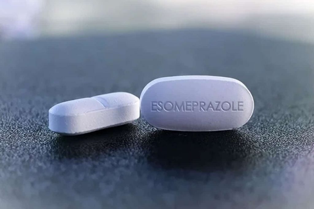 قرص اس امپرازول (Esomeprazole) برای چیست ؟ - مقاله بدنسازی - داروشناسی